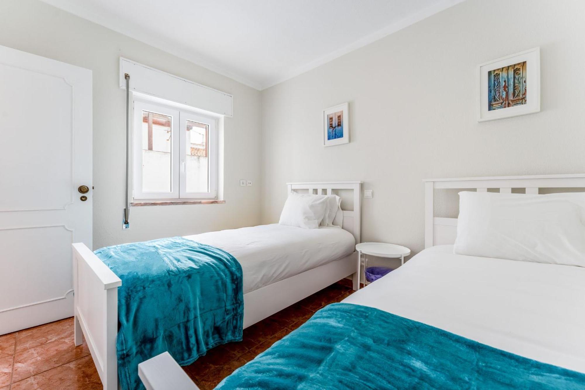 Comfy Flat W/ Rooftop Beach View By Lovelystay Бургау Экстерьер фото